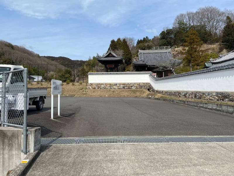朝日寺霊園　 永代供養塔 瑠璃光廟