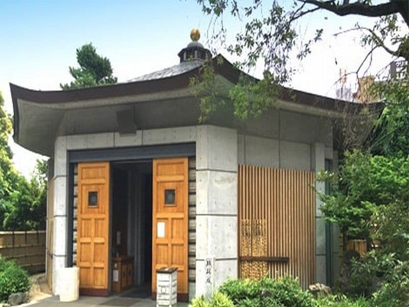 新宿琉璃殿（東京牛込琉璃殿）　納骨堂外観