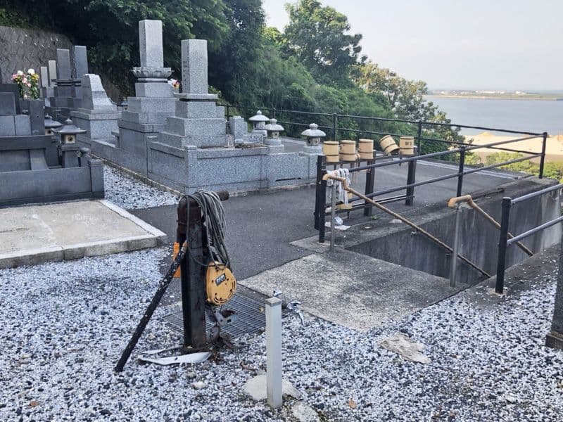 恒見霊園