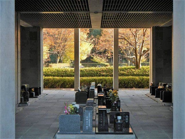 さいたま市営霊園 思い出の里　屋内墓地からの眺望
