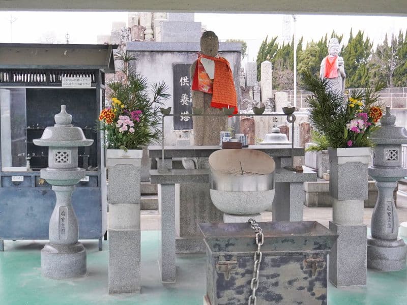 堺市南区岩室霊園