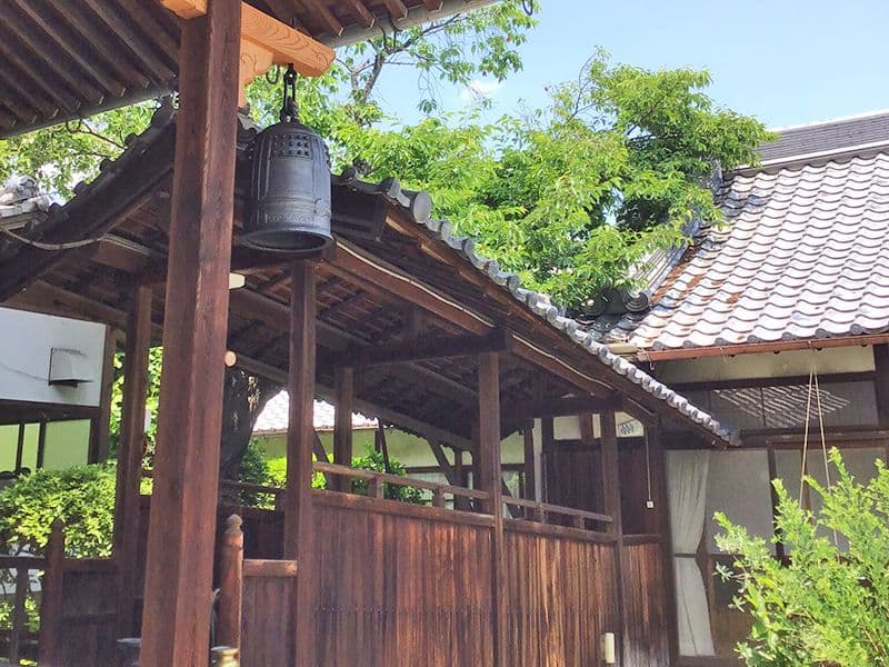 正覚寺境内墓地