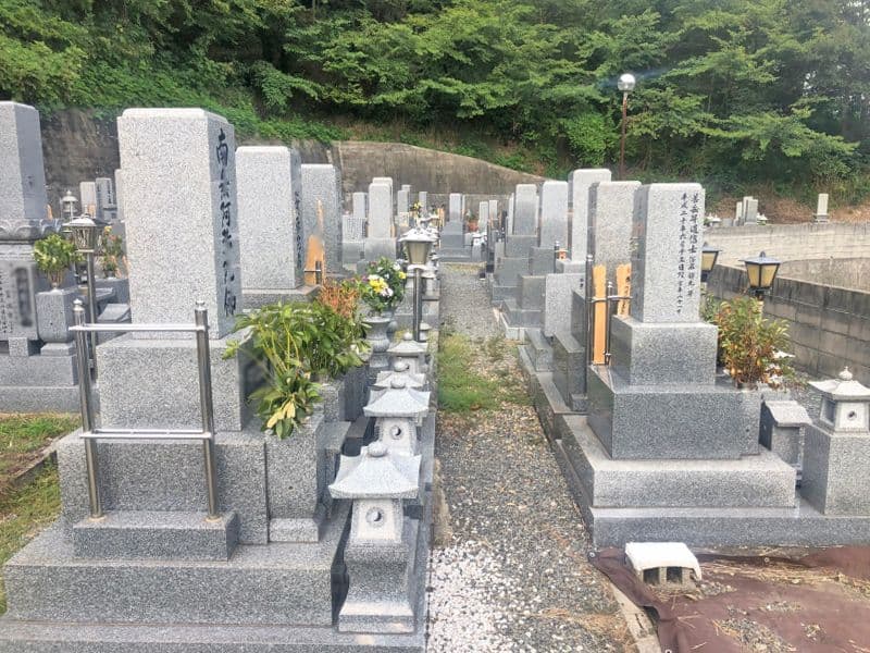 真福寺墓地