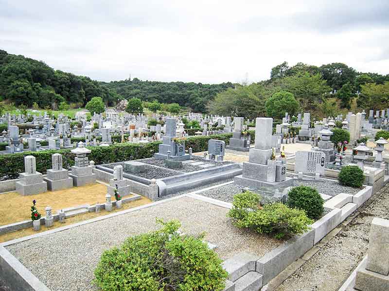堺市営 堺公園墓地（鉢ヶ峯公園墓地）　ゆったりとした区画