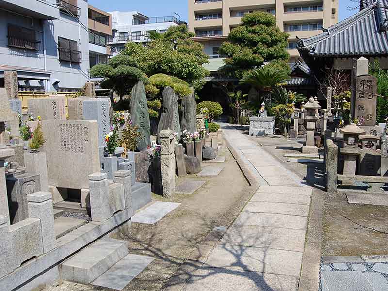 壽法寺墓地