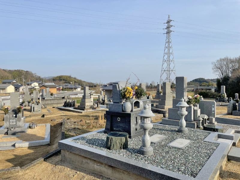 川東墓地