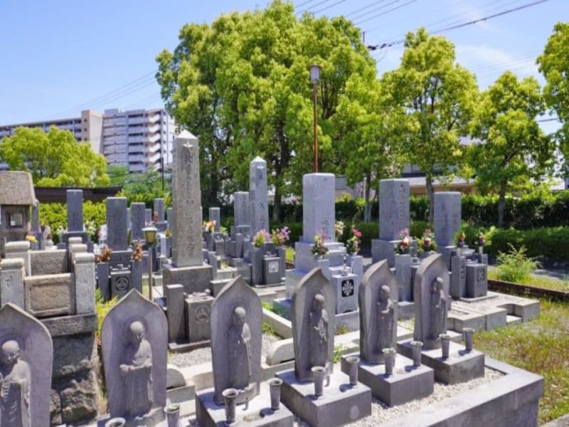 吹田市光明町墓地
