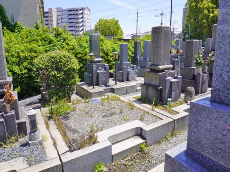 吹田市光明町墓地