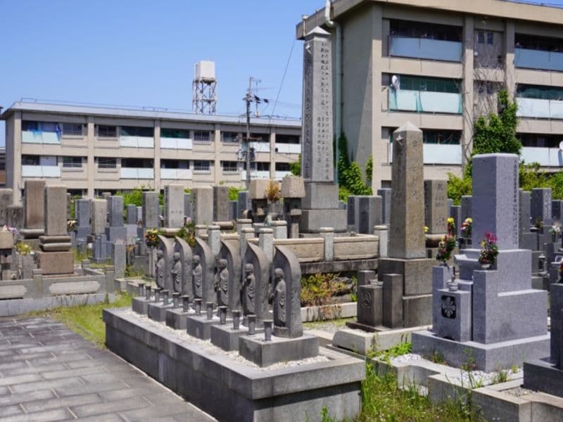吹田市光明町墓地