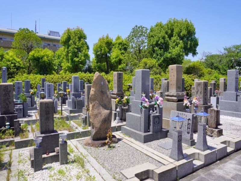 吹田市光明町墓地