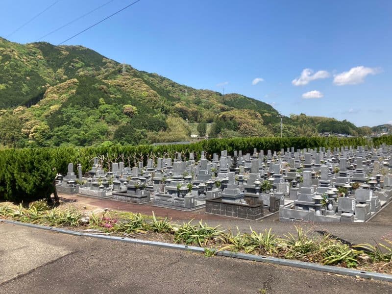 宿毛市立墓地公園