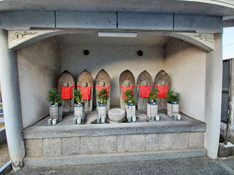 池島共同墓地