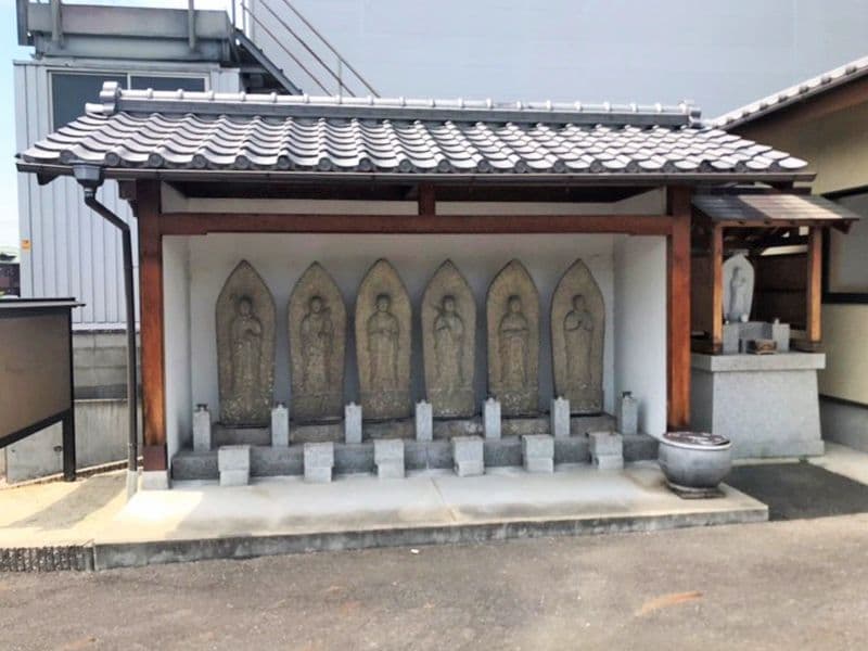 市辺共同墓地
