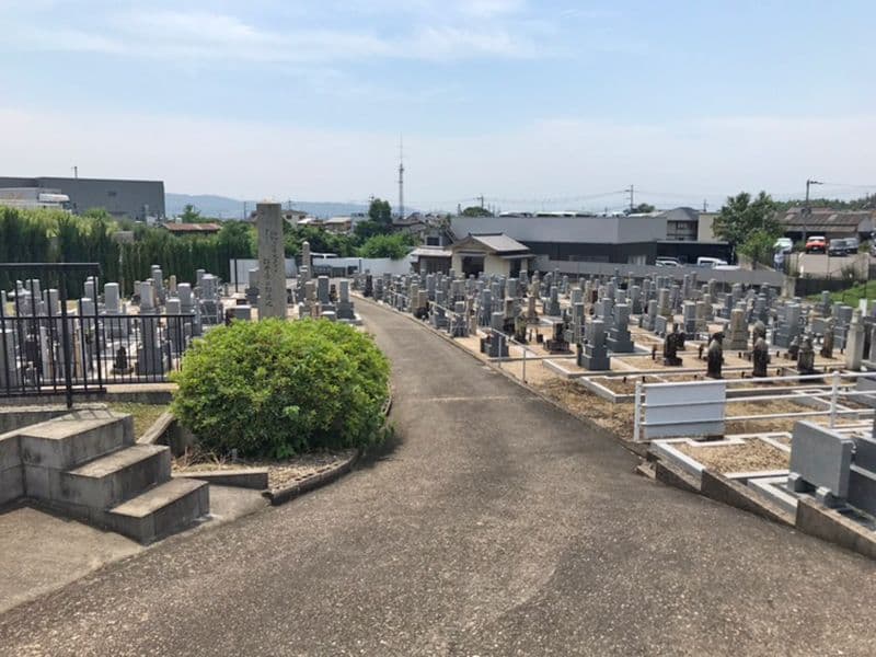 市辺共同墓地
