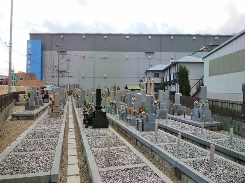 坪井共同墓地