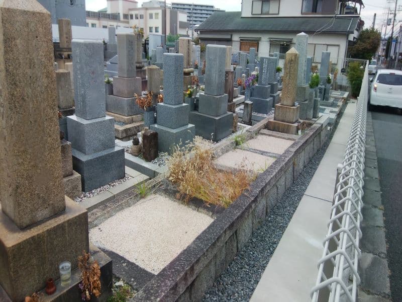 正音寺墓地