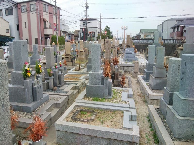 正音寺墓地
