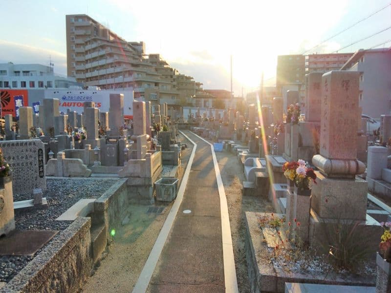 坪井墓地