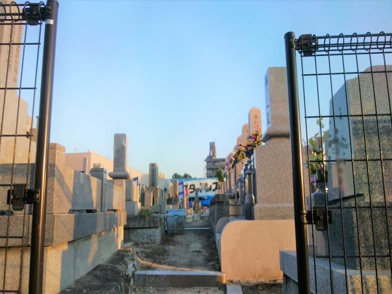 坪井墓地