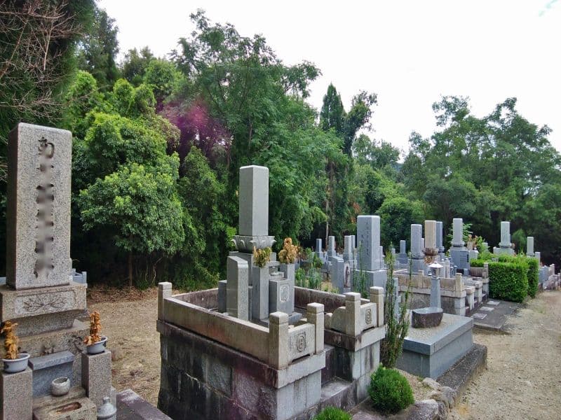 古江墓地