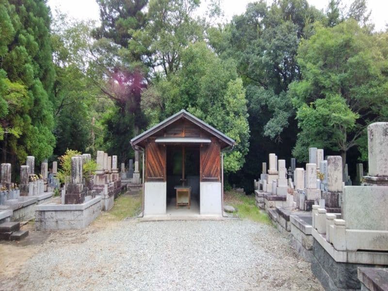 古江墓地