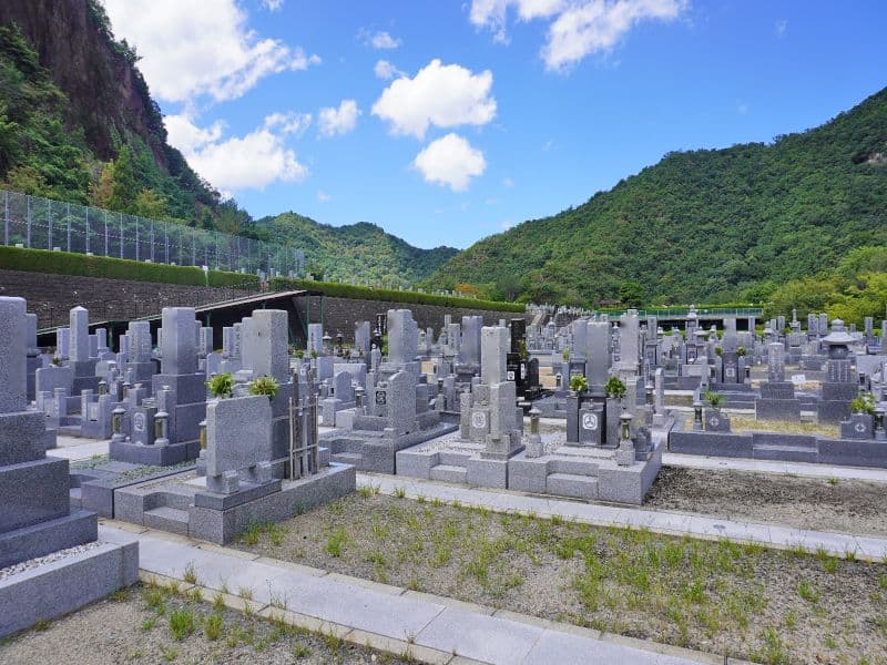 奥水間霊園