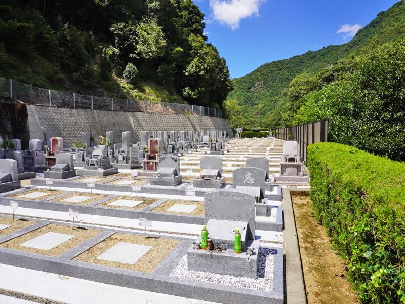 奥水間霊園