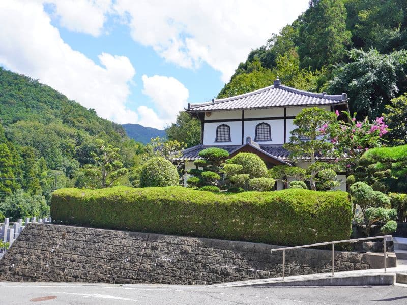奥水間霊園