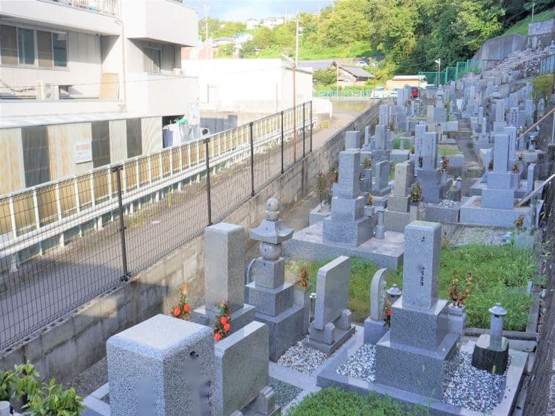 三日市墓地