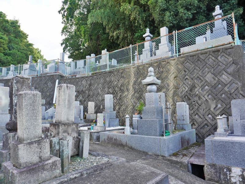 三日市墓地
