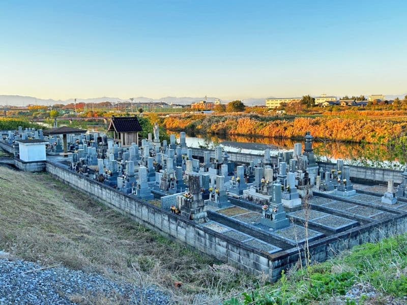 羽島市営 東小熊墓地
