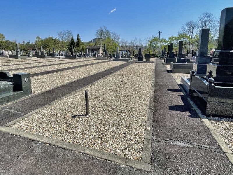 達磨霊園 まだ建墓されていない空き区画