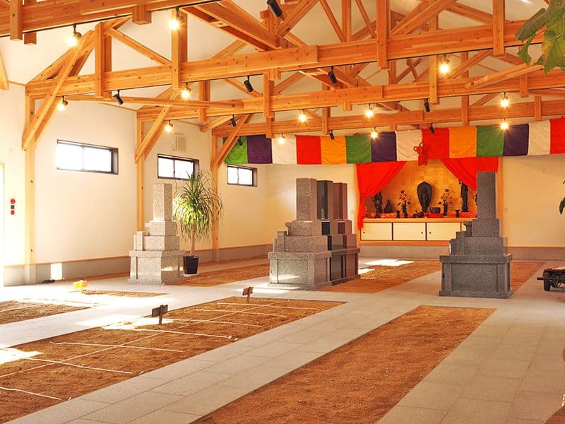 観音寺墓堂