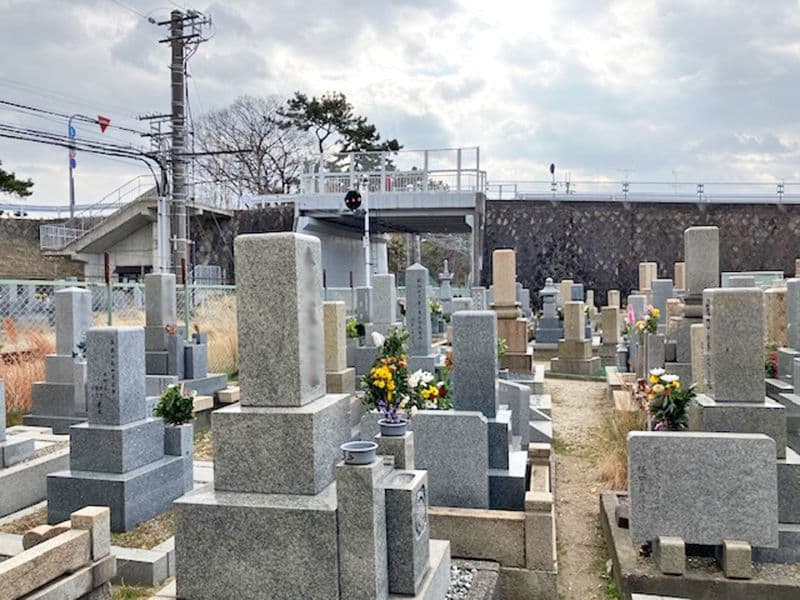 小松墓地