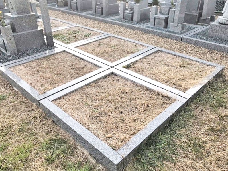 伊勢田墓地