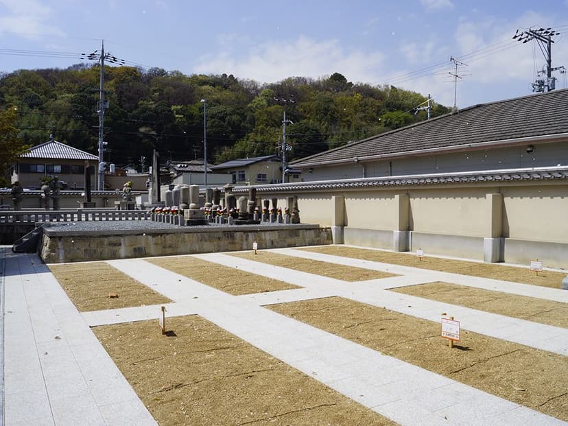 達磨寺墓地