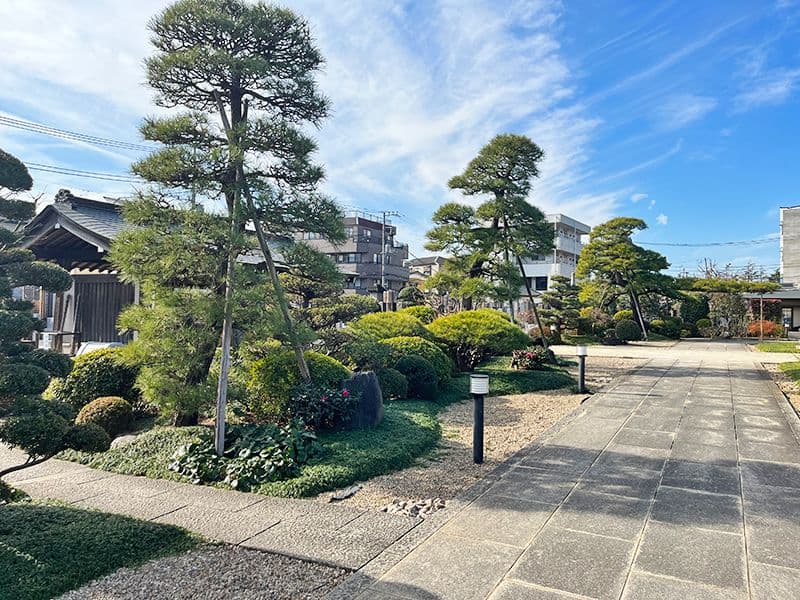 日蓮宗 江久山 感應寺(通称：蓮光院)