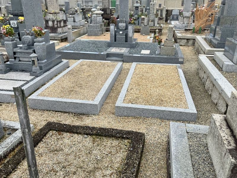 渋川墓地
