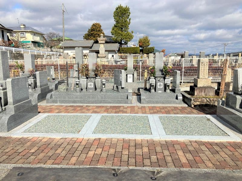 西岡場霊園