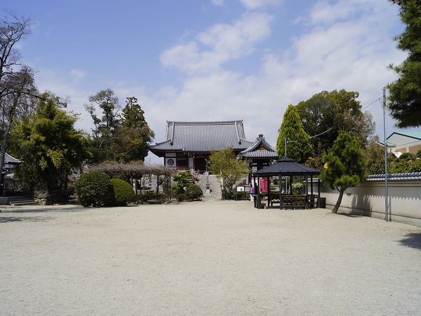 達磨寺墓地