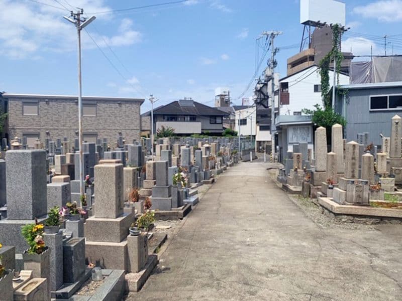 出戸共同墓地