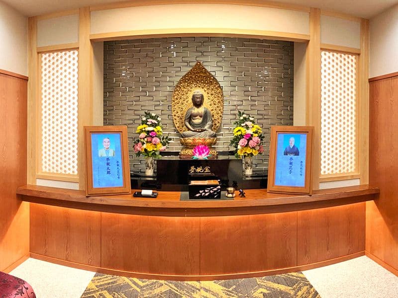 温かみのあるやすらぎを感じさせる完全個室型参拝室（転生）