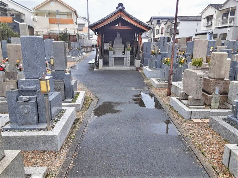 萱振墓地