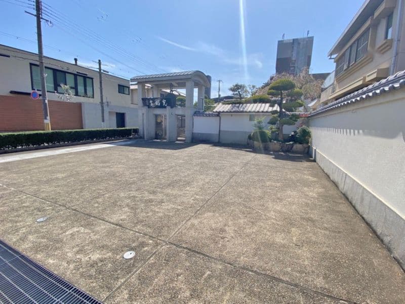 阪急岡本　光明寺墓地
