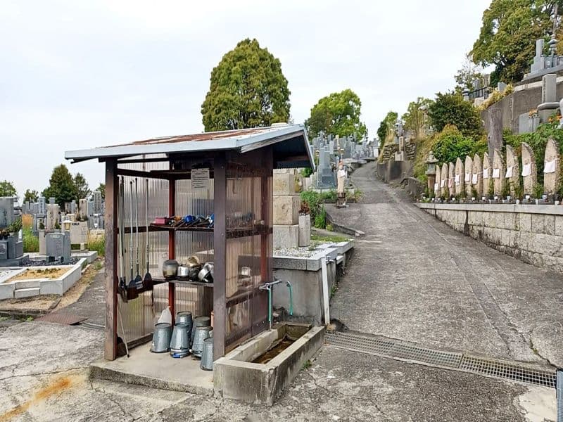 信達市場共同墓地