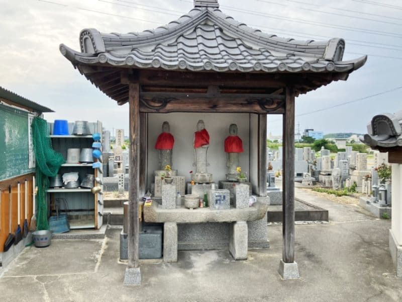 一須賀共同墓地