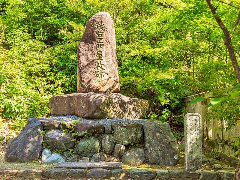 光明寺墓地