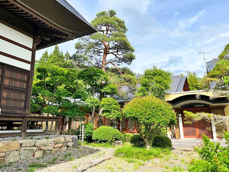 長玅寺 のうこつぼ