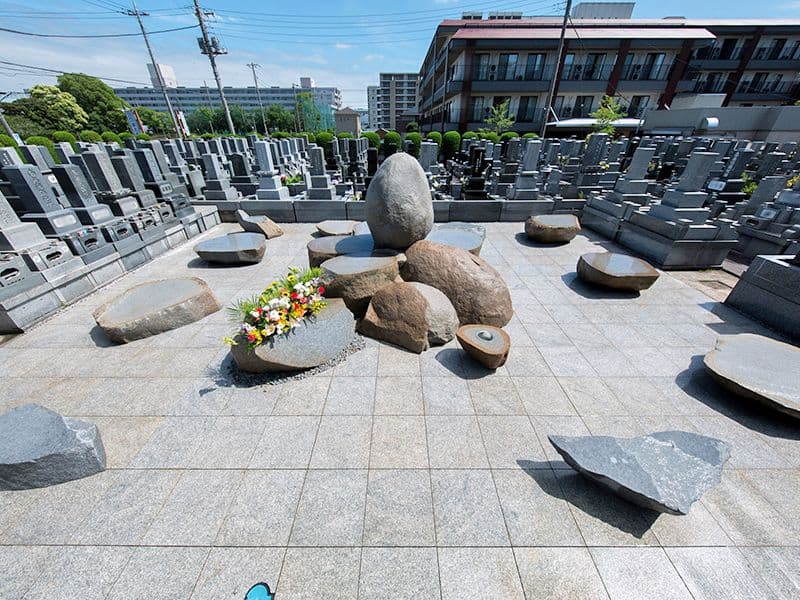 浄苑墓（永代供養付き、 イサム・ノグチを支えた石彫家 和泉正敏先生の作品）