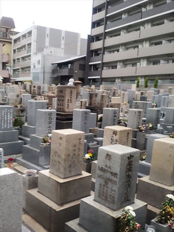 放出墓地